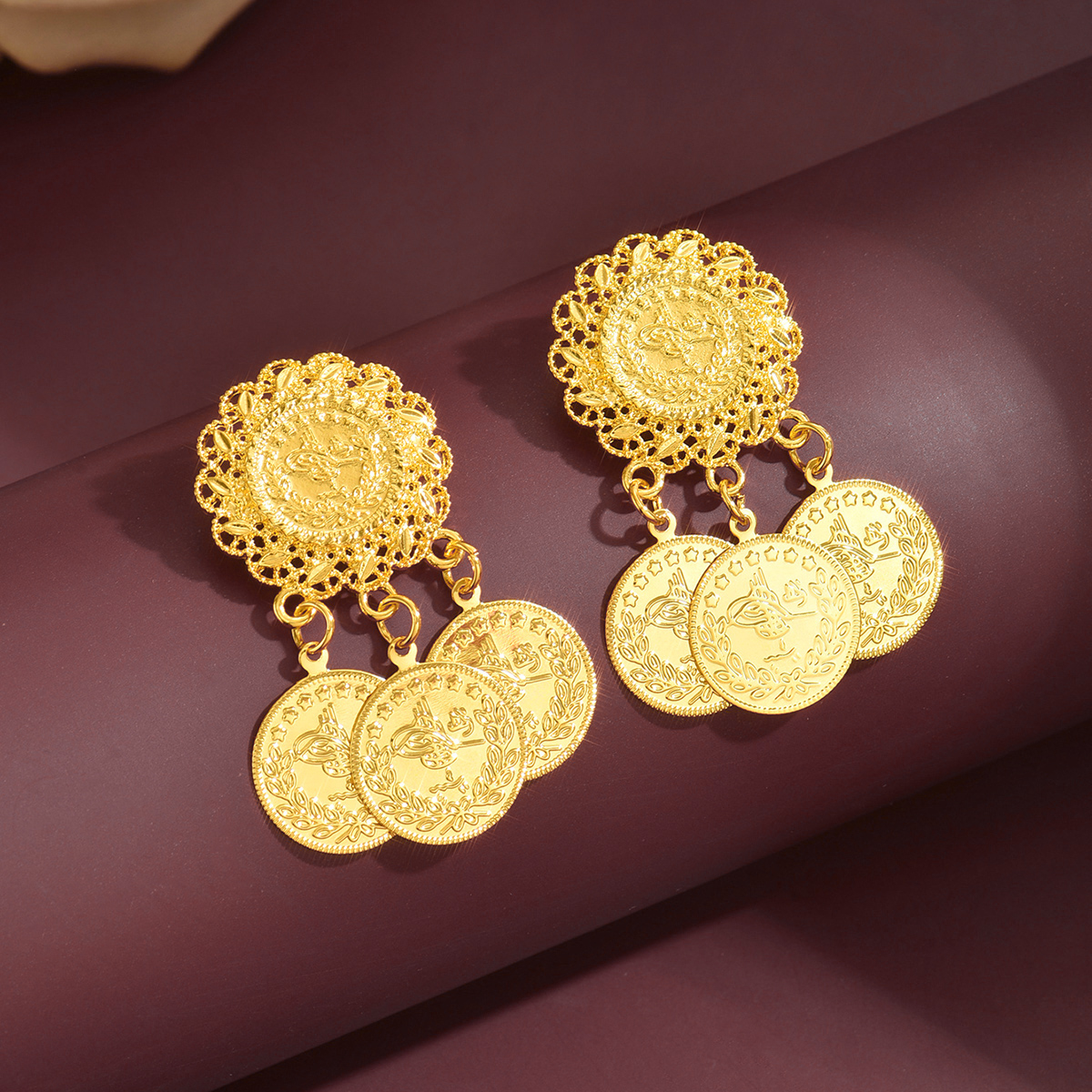 Brooch Pin Gold - Luxury Gold-Plated Bride Brooch Coin Tassel