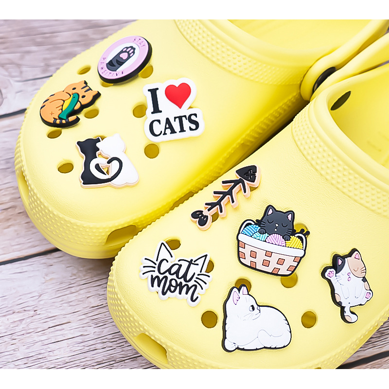 Cute Animals Cat Shoe Charms f - Women'S Accessories For Crocs บทวิจารณ์และราคา