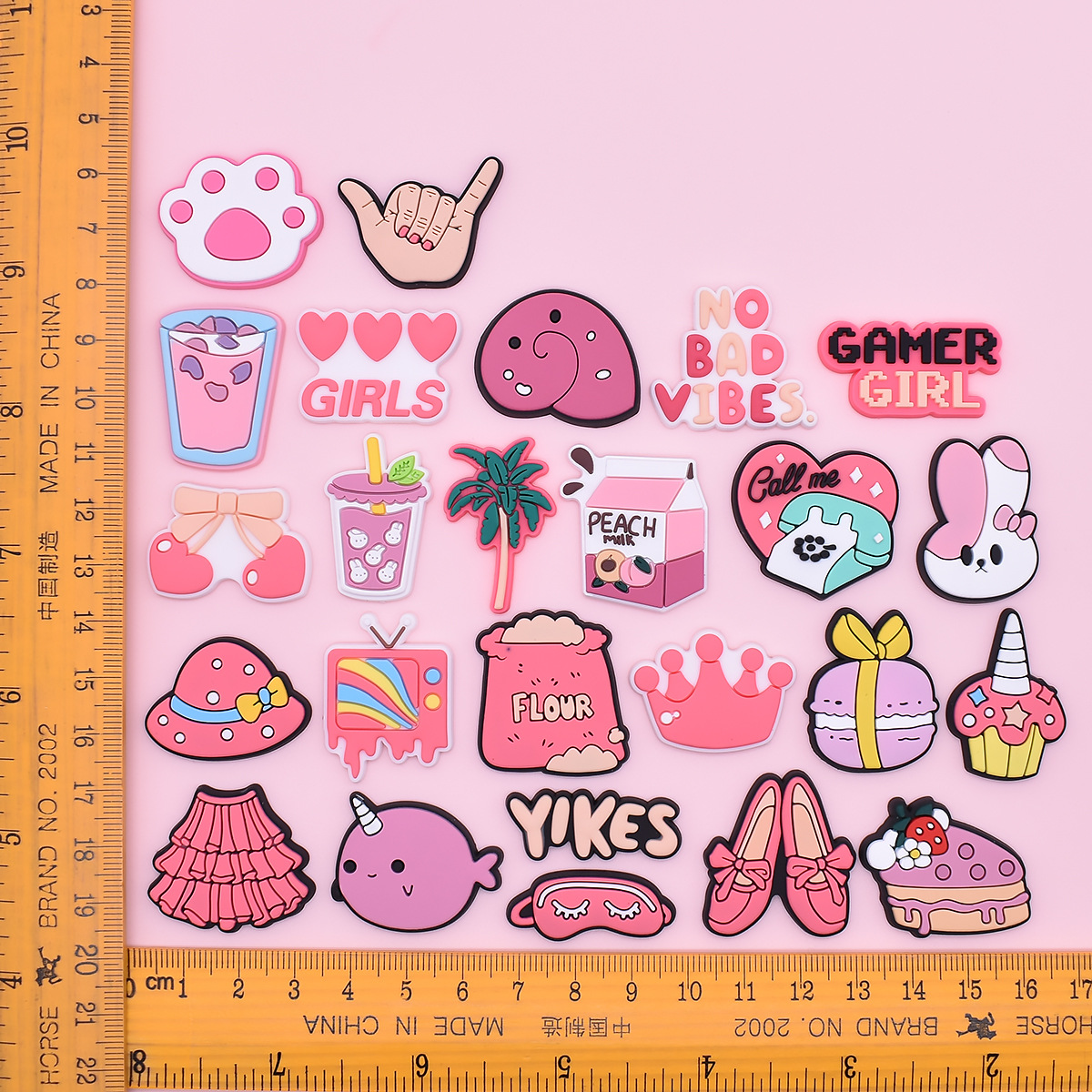 Cute Pink Shoe Charms Decorati - Women'S Accessories For Crocs บทวิจารณ์และราคา