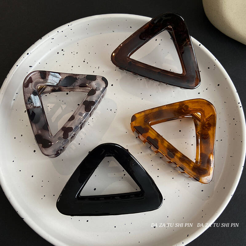 Geometry Triangle Large Hair C - Hair Claw Clip Set บทวิจารณ์และราคา