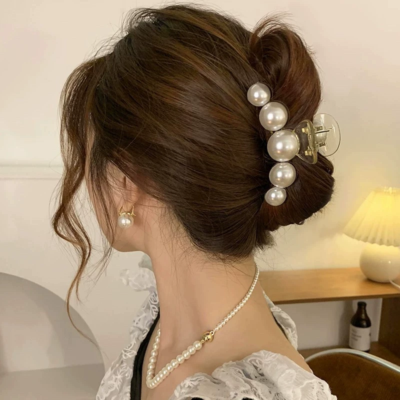 Elegant Hyperbole Big Pearls A - Women Accessories Online บทวิจารณ์และราคา