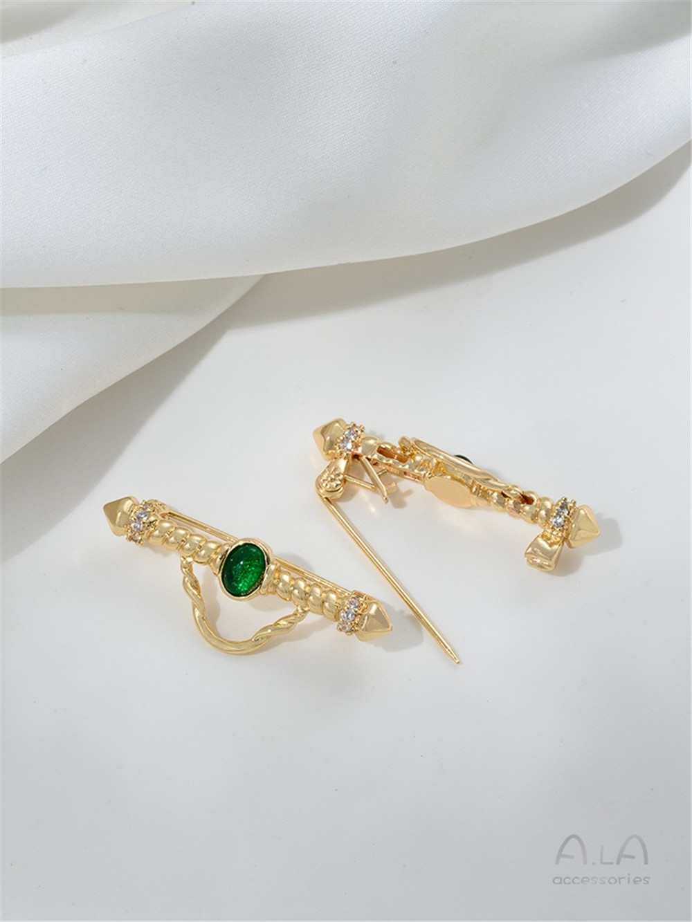 14K Gold-Color Engraved Zircon - Brooch Pin Gold บทวิจารณ์และราคา