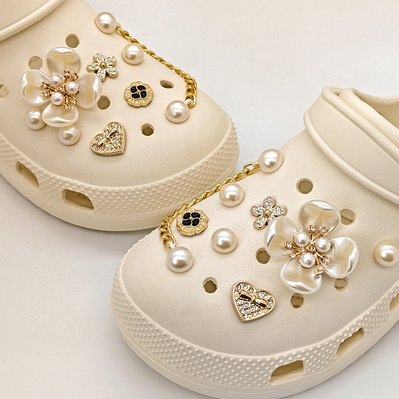 Floral Pearl Shoe Charms for C - Women'S Accessories For Crocs บทวิจารณ์และราคา